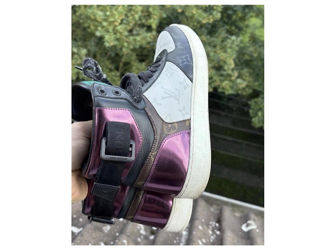 Sneaker alte Louis Vuitton da donna Marrone Nero Bianco Metallico - vista 4