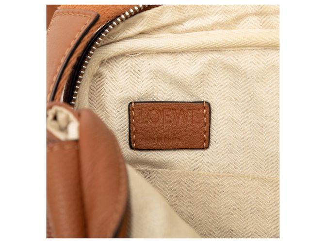 Borsa a tracolla militare Loewe Anagram Marrone - vista 7