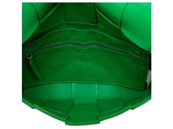 Cassette Borsa a tracolla Bottega Veneta in pelle verde - vista 4