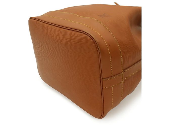 Borsa a tracolla Louis Vuitton Noe D'oro Metallico - vista 3