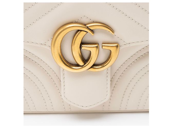 Mini borsa Top Handle GG Marmont in pelle matelassé Gucci Bianco - vista 9
