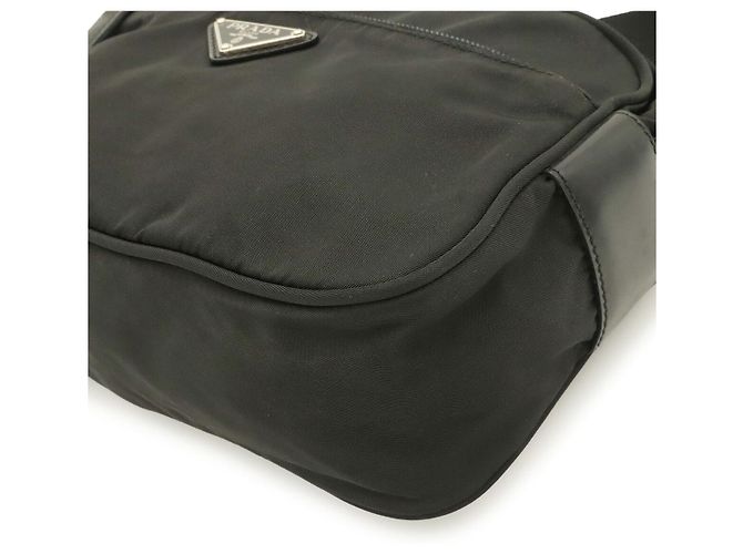 Bolsa Tiracolo Prada Triangle Logo Preto - vista 3