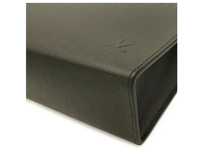 Louis Vuitton Pochette Voyage MM Nero - vista 3