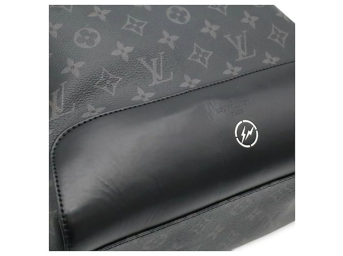 Sac à dos Louis Vuitton Monogram Eclipse Explorer Multicolore - vue 9