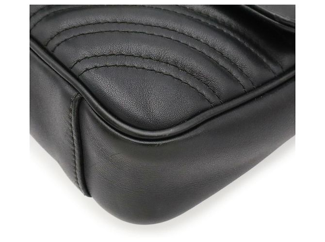 Borsa a tracolla con catena Gucci GG Marmont Nero - vista 3