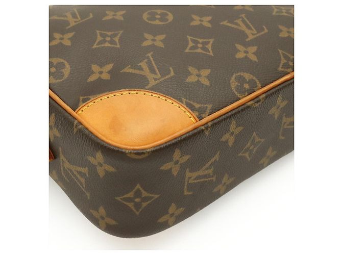 Borsa a tracolla Louis Vuitton Trocadero 27 Marrone - vista 3