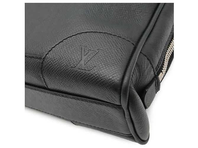 Louis Vuitton Igor Briefcase Black - view 3