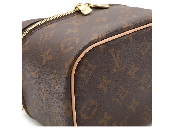 Neceser Louis Vuitton Nice Mini Castaño - vista 3
