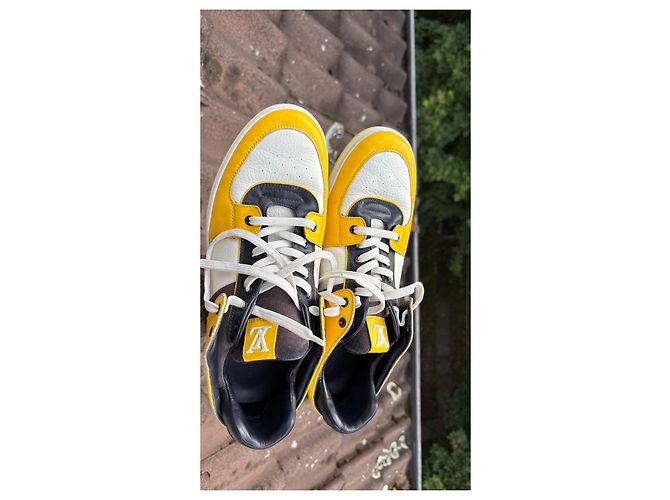 Louis Vuitton Sneakers Giallo Bianco Pelle Nero - vista 11