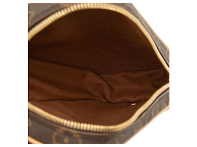 Louis Vuitton Monogram Pochette Gange Body Bag Marrone Monogramma - vista 4