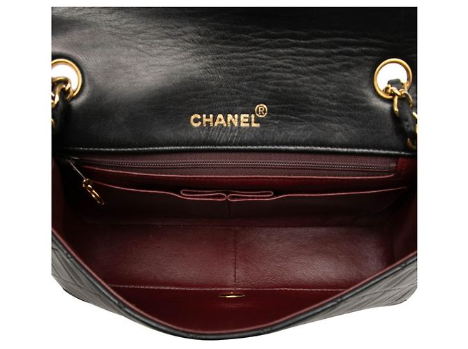 Borsa a tracolla Chanel Matelassé 23 Coco Mark Chain Nero - vista 4