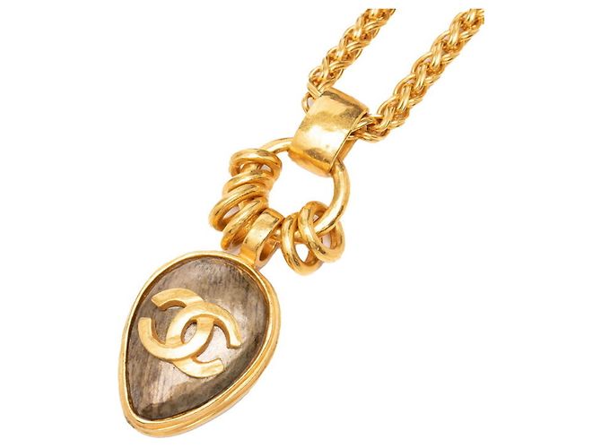 Collana con ciondolo a catena vintage Chanel Coco Mark D'oro - vista 3