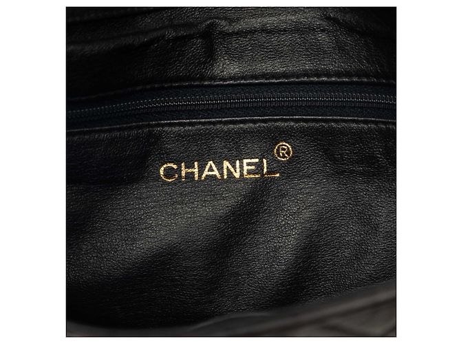 Borsa a tracolla Chanel Matelassé Coco Mark Nero - vista 5