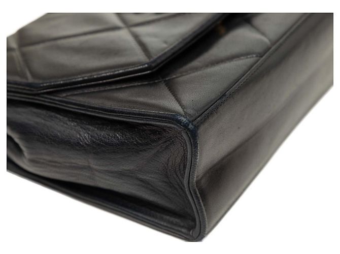 Borsa a tracolla Chanel Matelassé Coco Mark Chain Nero - vista 6