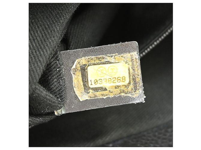 Chanel Ultimate Executive Caviar Medium Negro - vista 5