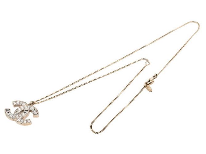 Collana con ciondolo a catena Chanel Coco Mark Bijou D'oro - vista 4