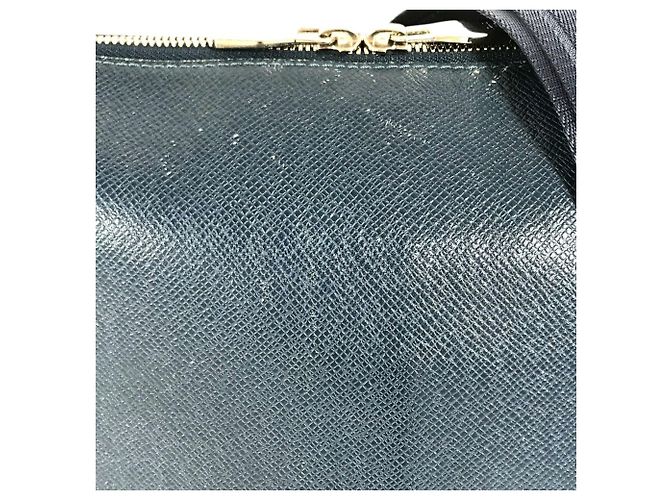 Borsa Louis Vuitton Taiga Grigori Messenger PM Blu navy - vista 6