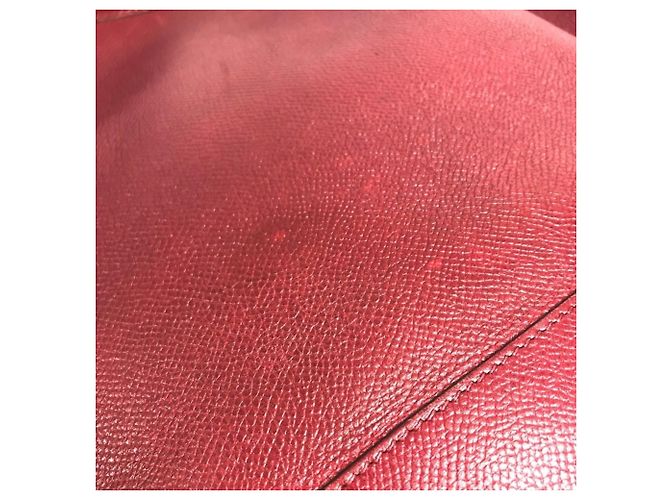 Market Hermès Hermes Vintage Red Courchevel Leather Drawstring Shoulder Bag - view 10