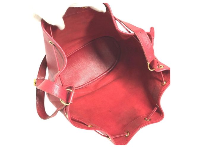 Market Hermès Hermes Vintage Red Courchevel Leather Drawstring Shoulder Bag - view 13
