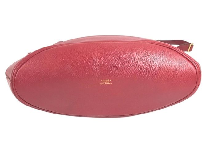 Market Hermès Hermes Vintage Red Courchevel Leather Drawstring Shoulder Bag - view 6
