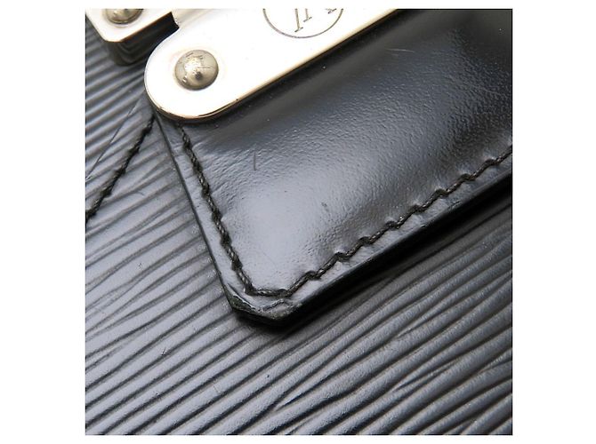 Louis Vuitton Epi Pochette Sellier Dragonne Clutch Bag Nero - vista 22