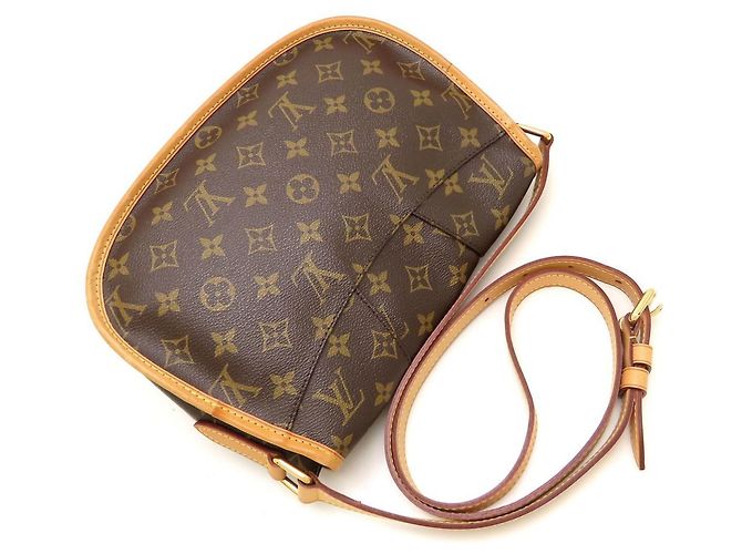 Bolsa de Ombro Louis Vuitton Monogram Menilmontant PM Marrom Monograma - vista 5