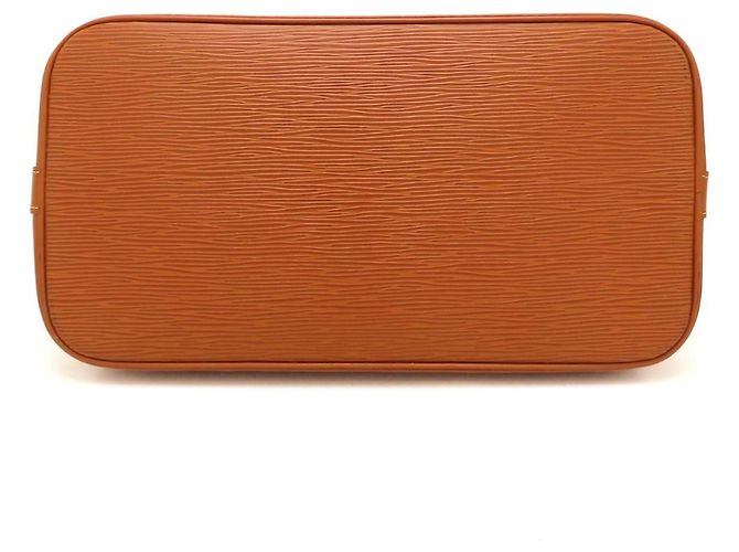 Borsa Louis Vuitton Epi Alma in Gold Cipango D'oro - vista 4