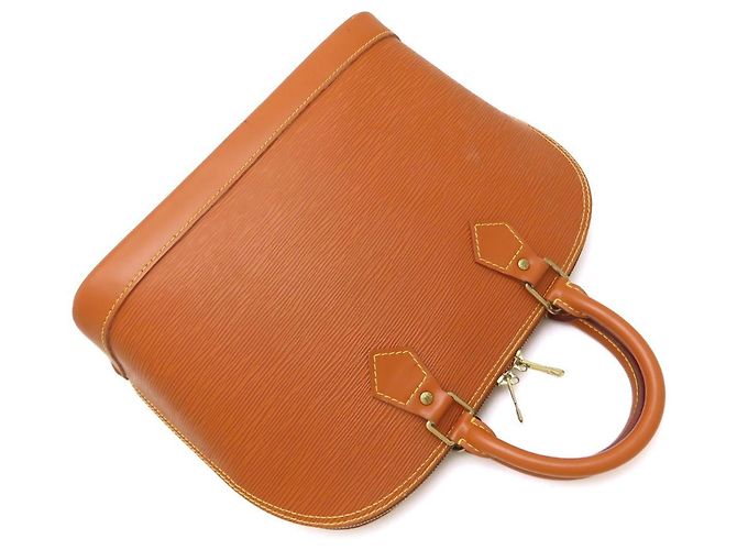 Borsa Louis Vuitton Epi Alma in Gold Cipango D'oro - vista 5