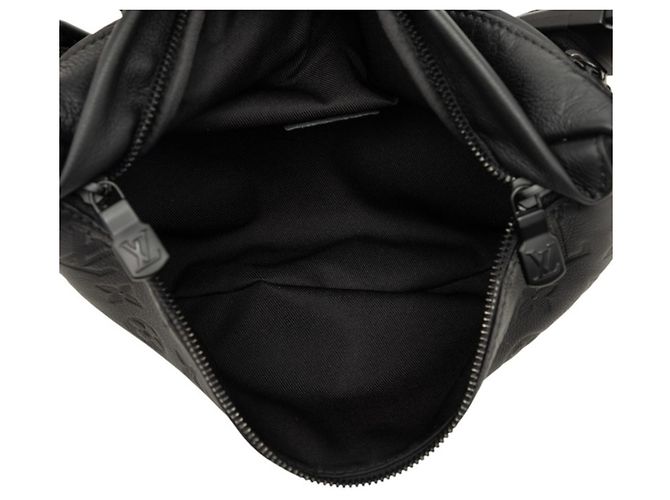Sac Sling Louis Vuitton Monogram Shadow Noir Monogramme - vue 4