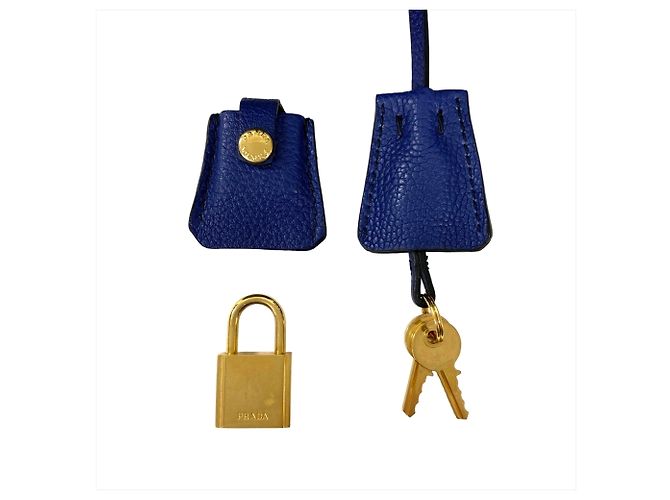 Sac à main 2-Way en cuir bleu Prada - vue 8