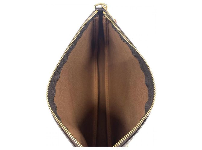 Louis Vuitton Pochette Accessoires Bolso/Cartera Castaño - vista 6