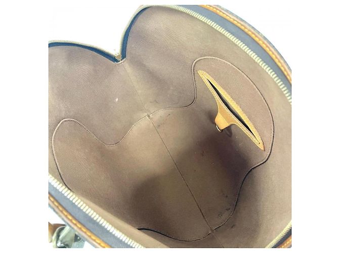 Louis Vuitton Ellipse MM Handbag Brown - view 6