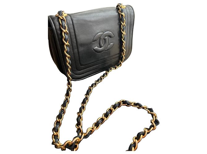 Borsa Chanel Classic Flap in pelle nera Nero - vista 2