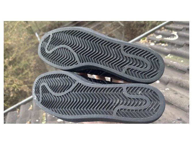 Sneaker in pelle nera di Prada x Adidas Nero - vista 3