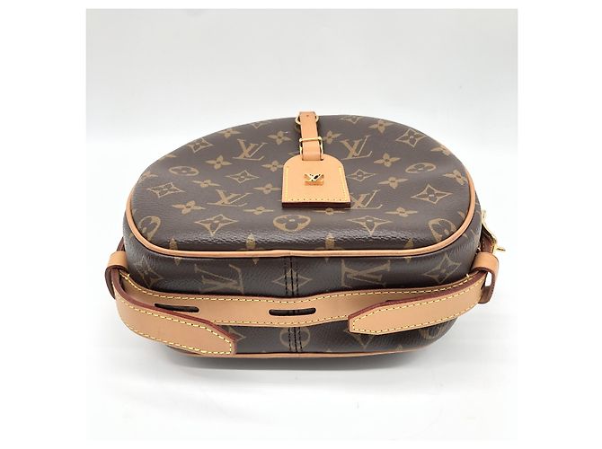 Louis Vuitton Boite Chapeau Monogram Canvas medium Marron - vue 4