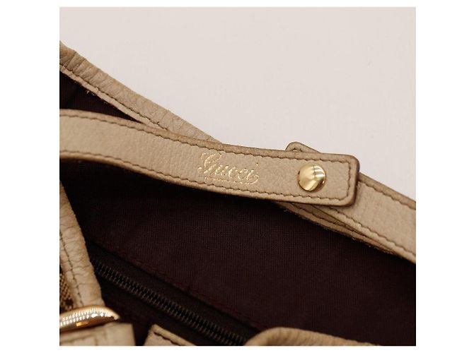 Gucci Schultertasche aus Monogramm-Canvas Braun Beige - Ansicht 7
