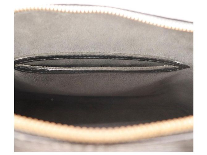 Borsa Louis Vuitton Alma in pelle Epi nera Nero - vista 6