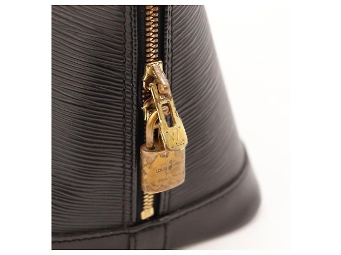 Borsa Louis Vuitton Alma in pelle Epi nera Nero - vista 8