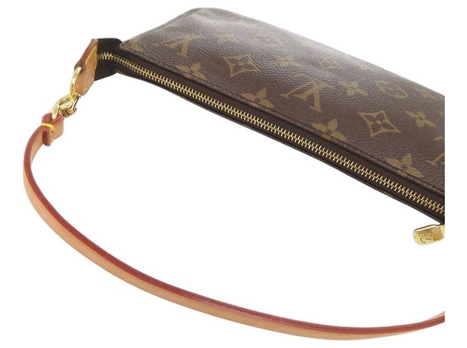 Louis Vuitton Pochette Accessoires Monogram Handbag Marrone Monogramma - vista 6
