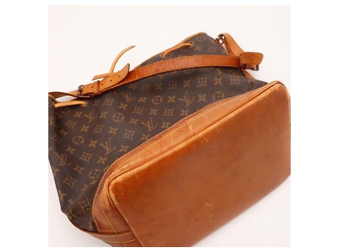 Louis Vuitton Monogram Noe Bucket Bag Brown - view 6