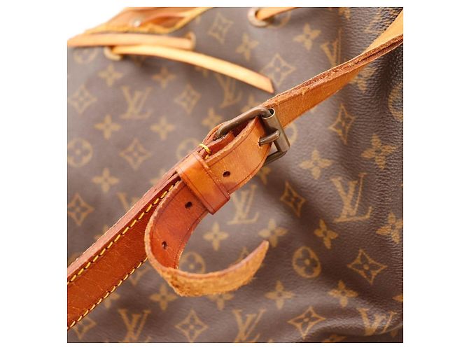 Louis Vuitton Monogram Noe Bucket Bag Brown - view 8
