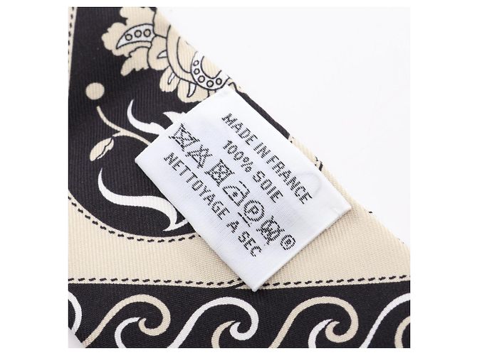 Hermès Foulard Hermes Twilly Festival des Amazones Nero Bianco Beige - vista 5