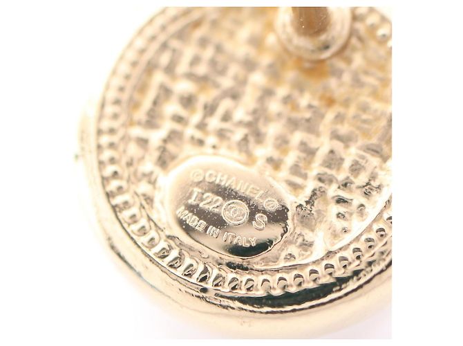Orecchini Chanel I22S Coco Mark Stud Earrings Bianco D'oro - vista 3