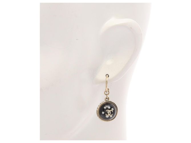 Conjunto de Colar e Brincos Chanel 10C Coco Mark Preto Dourado - vista 8