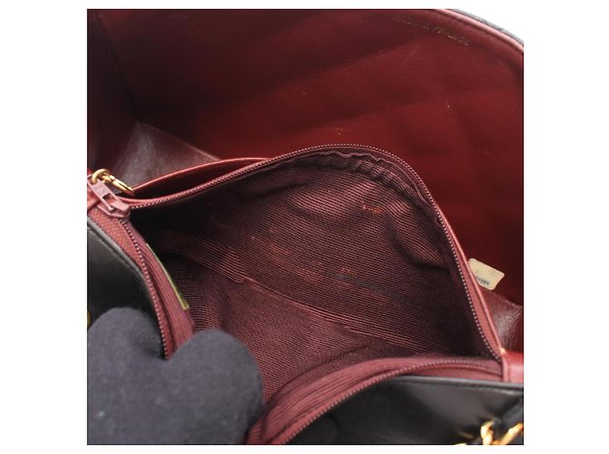 Borsa a tracolla Chanel Matelassé Diana Flap Nero - vista 10