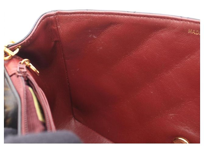 Borsa a tracolla Chanel Matelassé Diana Flap Nero - vista 11