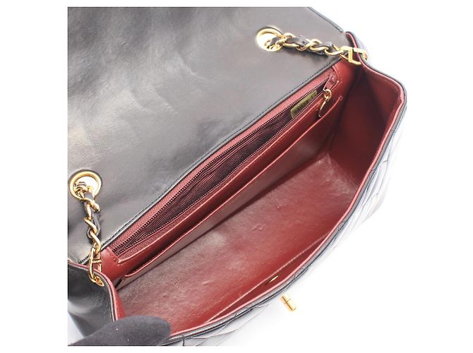 Borsa a tracolla Chanel Matelassé Diana Flap Nero - vista 3