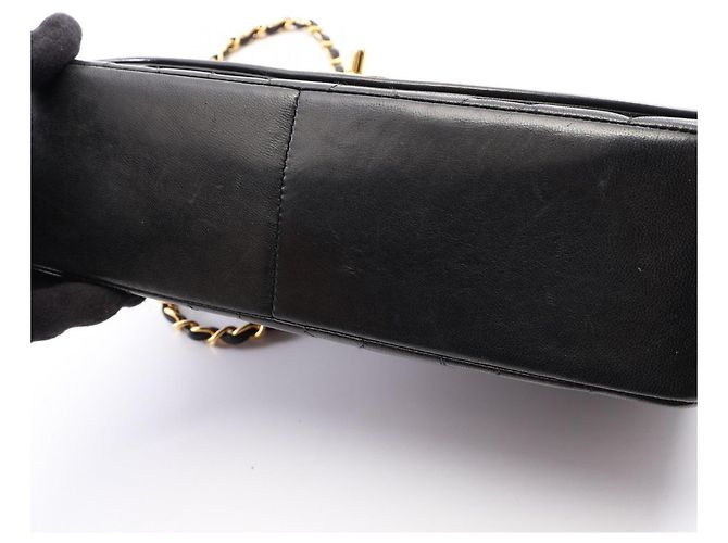 Borsa a tracolla Chanel Matelassé Diana Flap Nero - vista 11