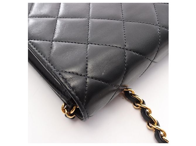 Timeless Bolso de hombro Chanel Matelassé Push-Lock Negro - vista 11
