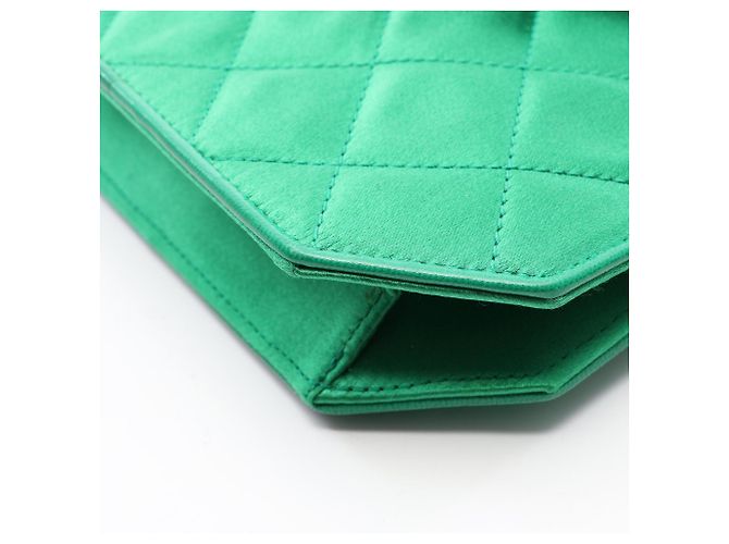 Borsa a tracolla Mini Matelassé Chanel Verde - vista 7